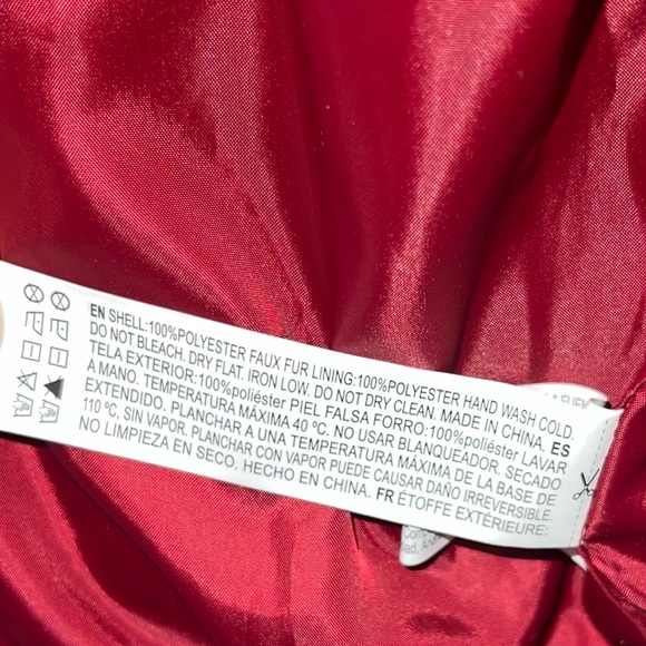 *SOLD* Faux Fur Semi-Cropped Red Hooded Jacket - Picture 9 of 9